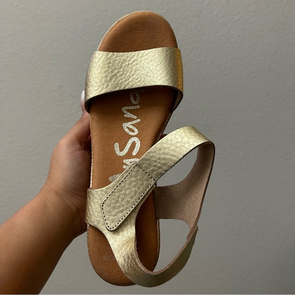 Platform Sandals - Picture 4 of 4